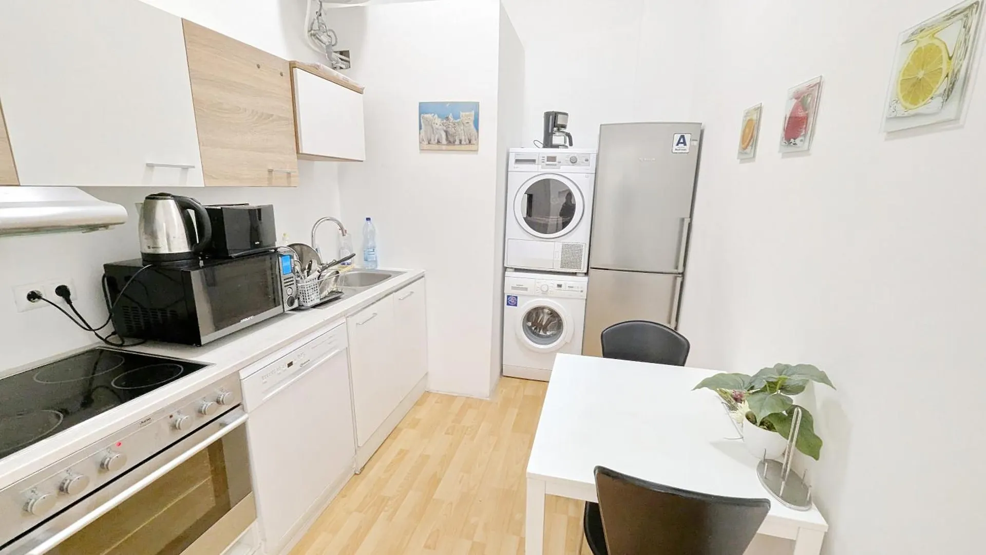 Rum i privatbostad Comfortable Rooms In Lugner City Area Wien